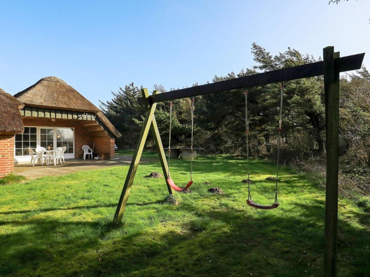 Three-Bedroom Holiday Home In Lokken 1 Экстерьер фото