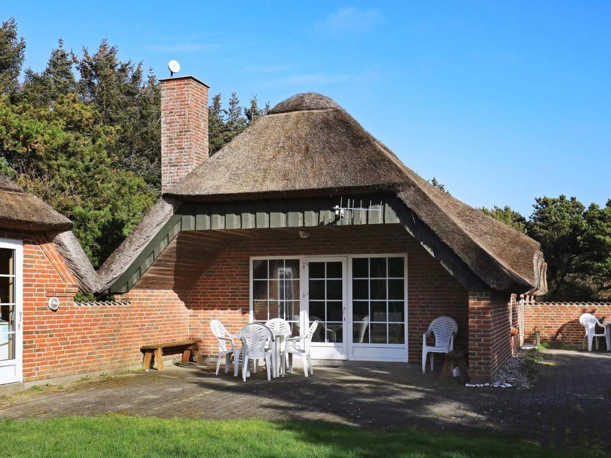 Three-Bedroom Holiday Home In Lokken 1 Экстерьер фото
